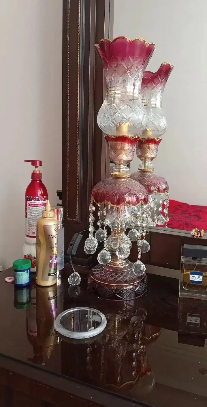 چراغ خواب لاله ای|چراغ خواب و آباژور|تهران, نیروی هوایی (پیروزی)|دیوار