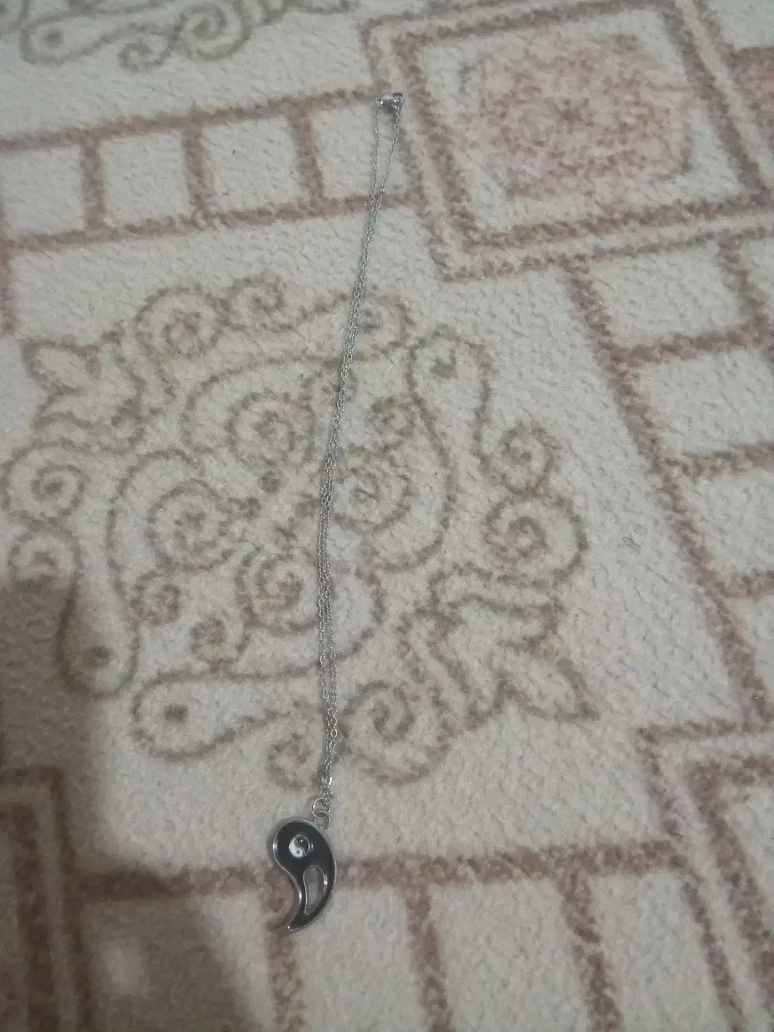 6عددگردنبند نو. و یک عدد ساعت|بدلیجات|گوراب زرمیخ, |دیوار