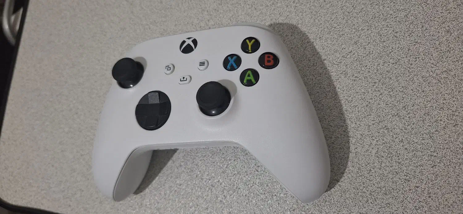 دسته xbox S|کنسول، بازی ویدئویی و آنلاین|قم, پردیسان|دیوار