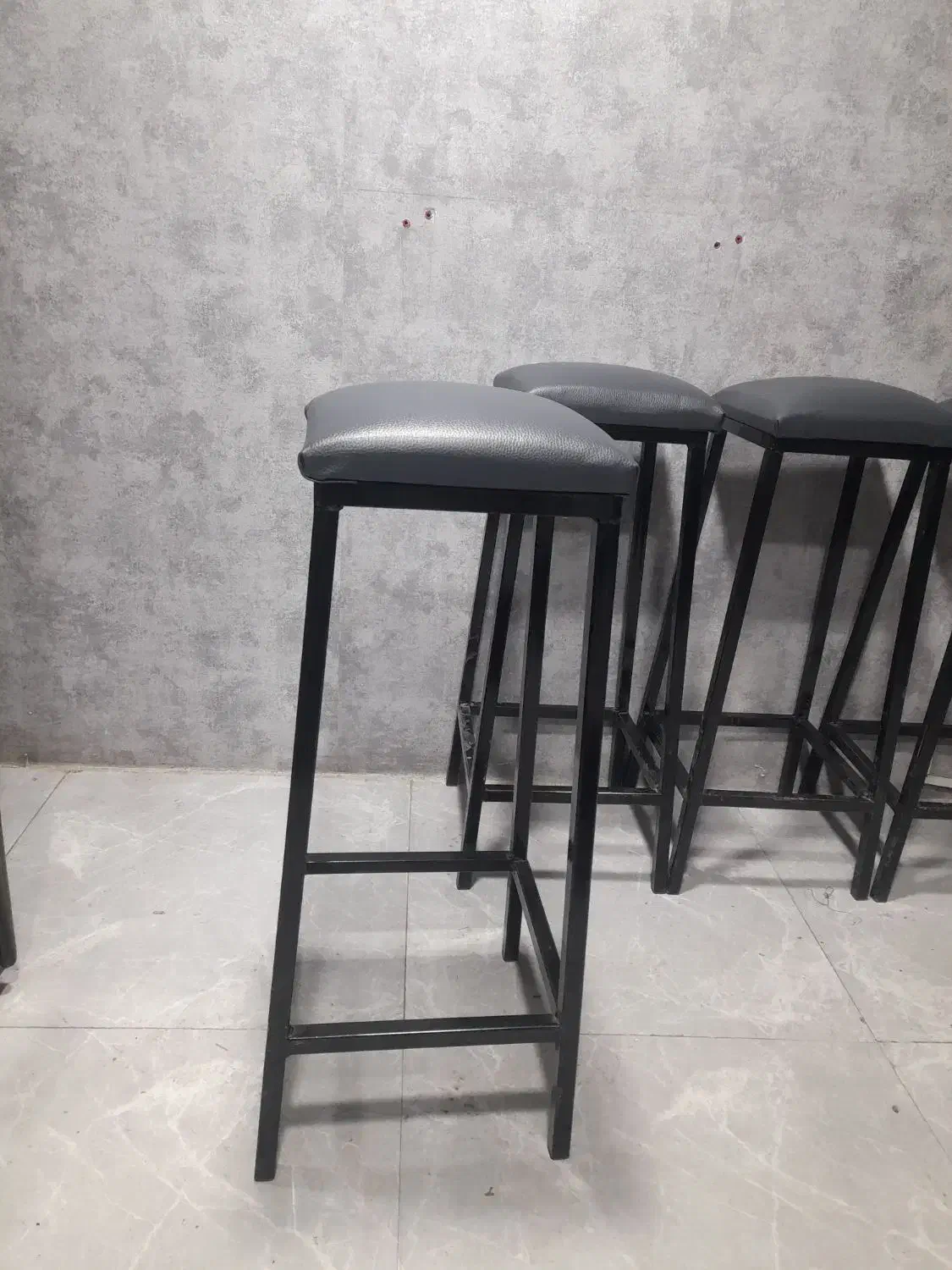 صندلی|صندلی و نیمکت|ابهر, |دیوار