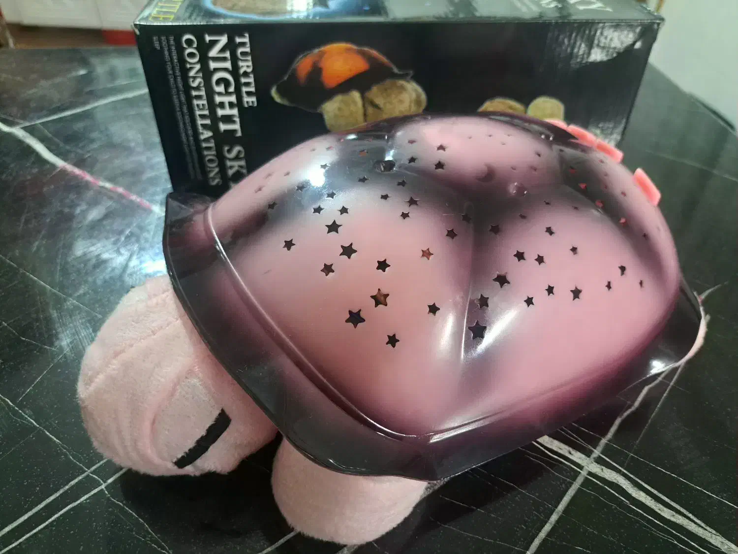 چراغ خواب|چراغ خواب و آباژور|کومله, |دیوار