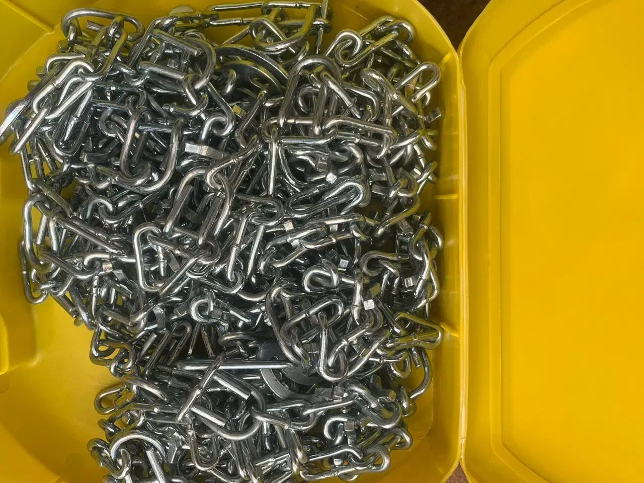 زنجیرچرخ/زنجیر چرخ/لاستیک|قطعات یدکی و لوازم جانبی|تهران, پامنار|دیوار