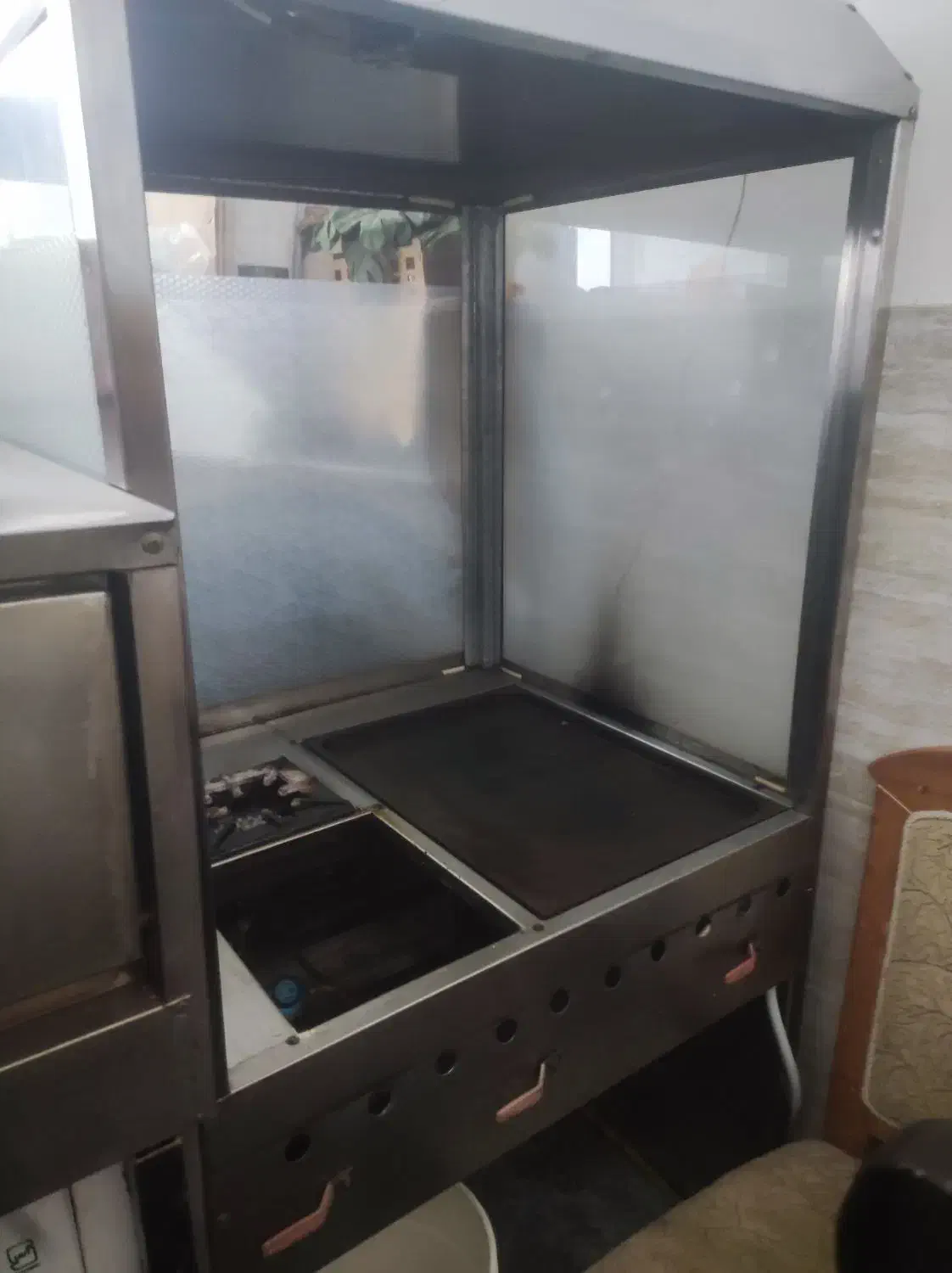 فرساندویچی و پیزا و یخچال در حد نو|کافیشاپ و رستوران|رشت, سعدی (تختی)|دیوار