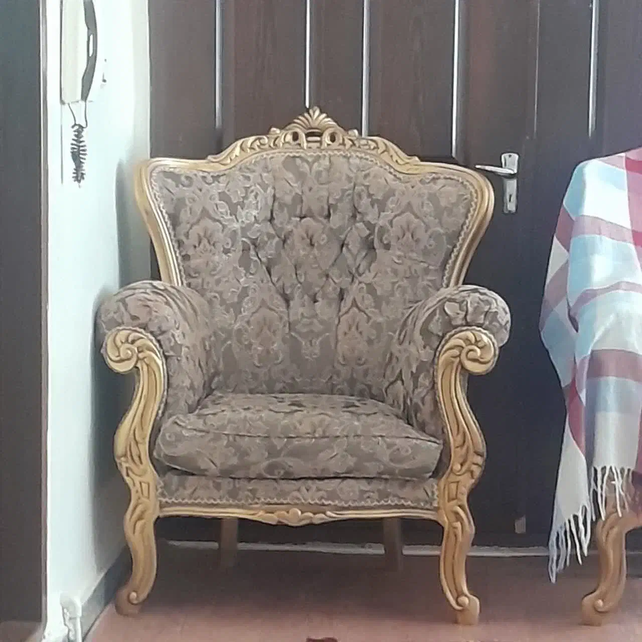 مبل سلطنتی|مبلمان خانگی و میز عسلی|مرند, |دیوار