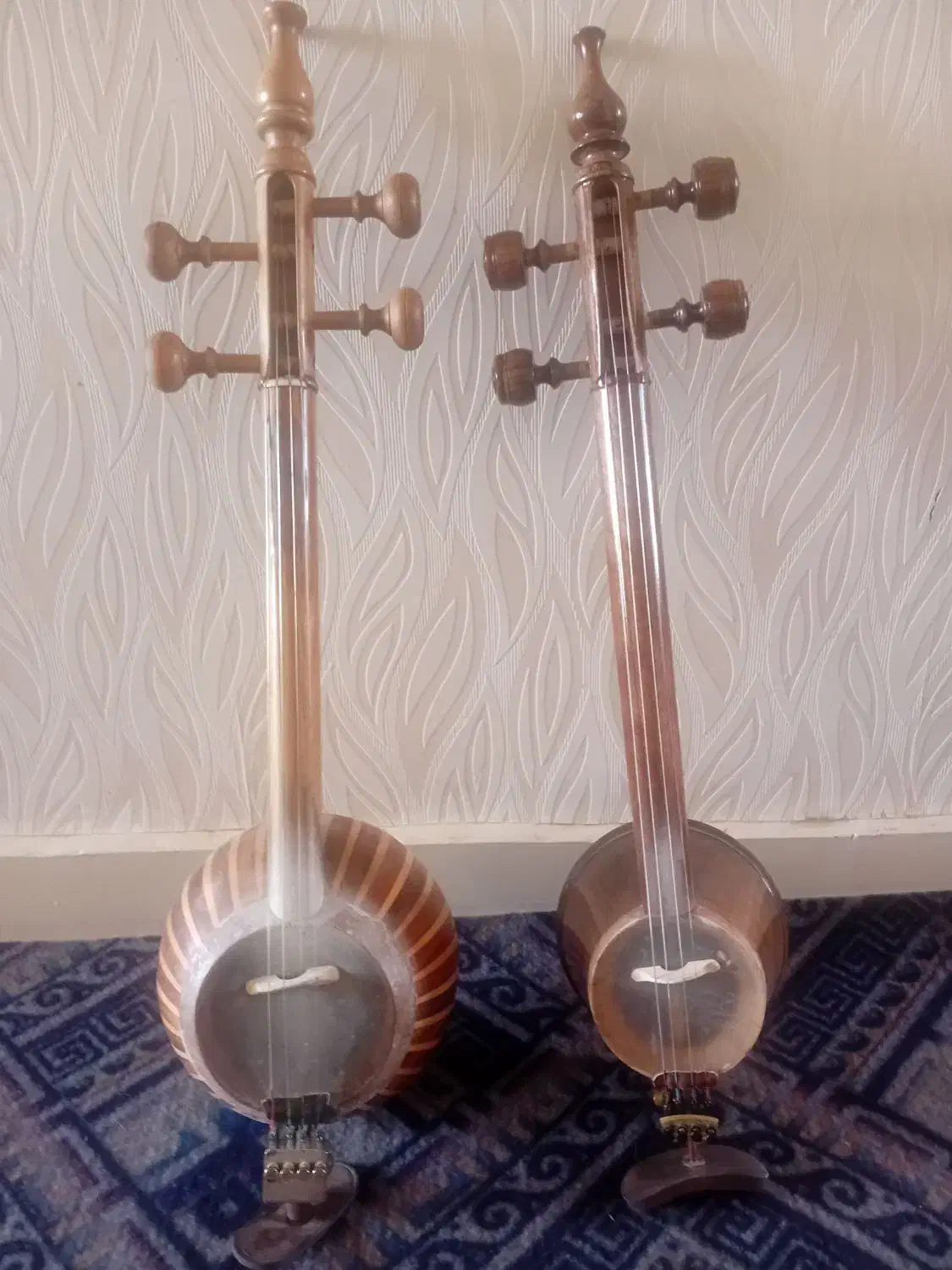 کمانچه|سازهای سنتی|همدان, |دیوار