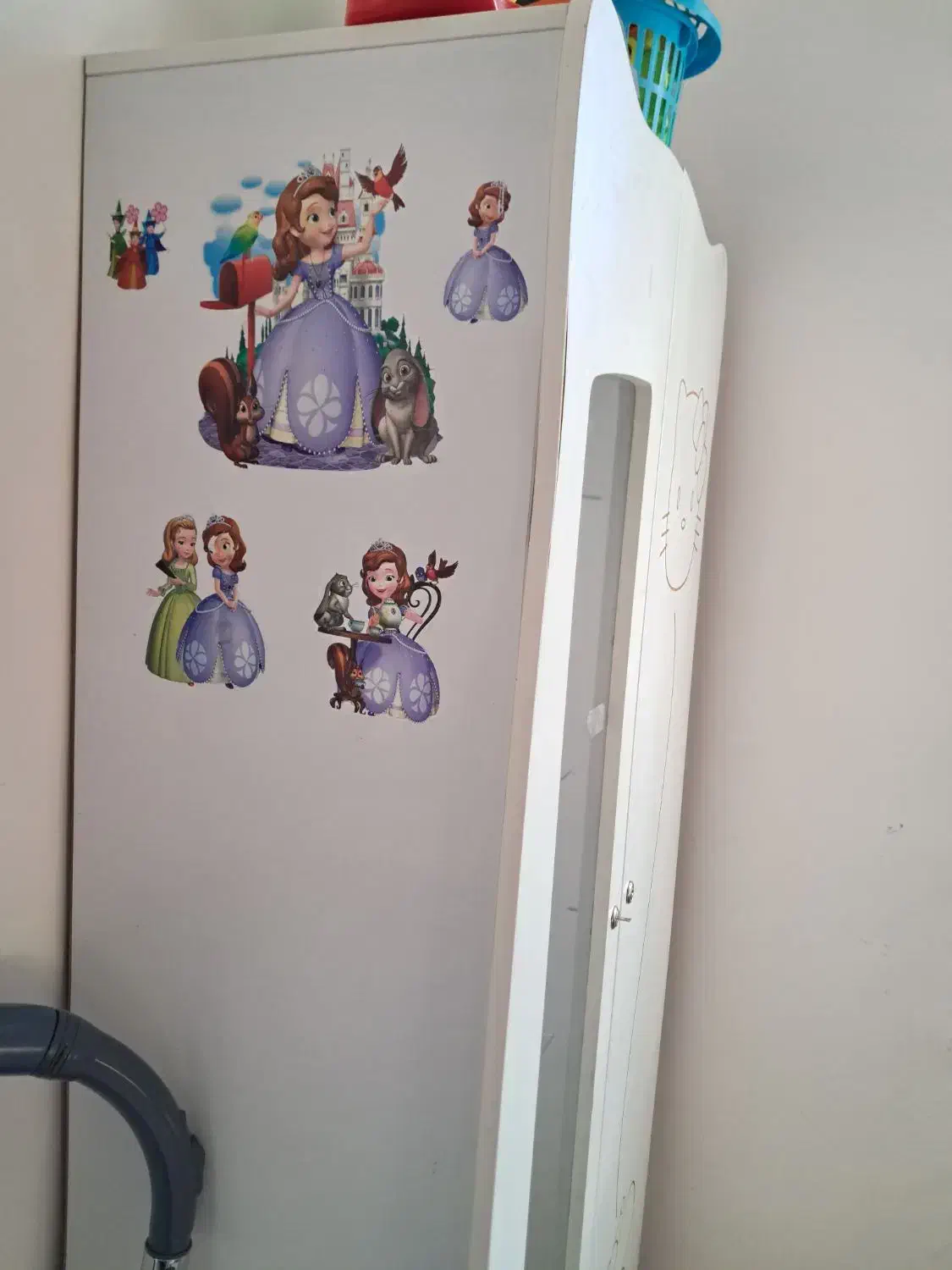 کمدبچه شیک|اسباب و اثاث بچه|نهاوند, |دیوار