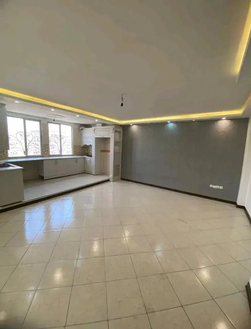 80متری با پارکینگ  خوش نقشه کهریزک|فروش آپارتمان|کهریزک, |دیوار