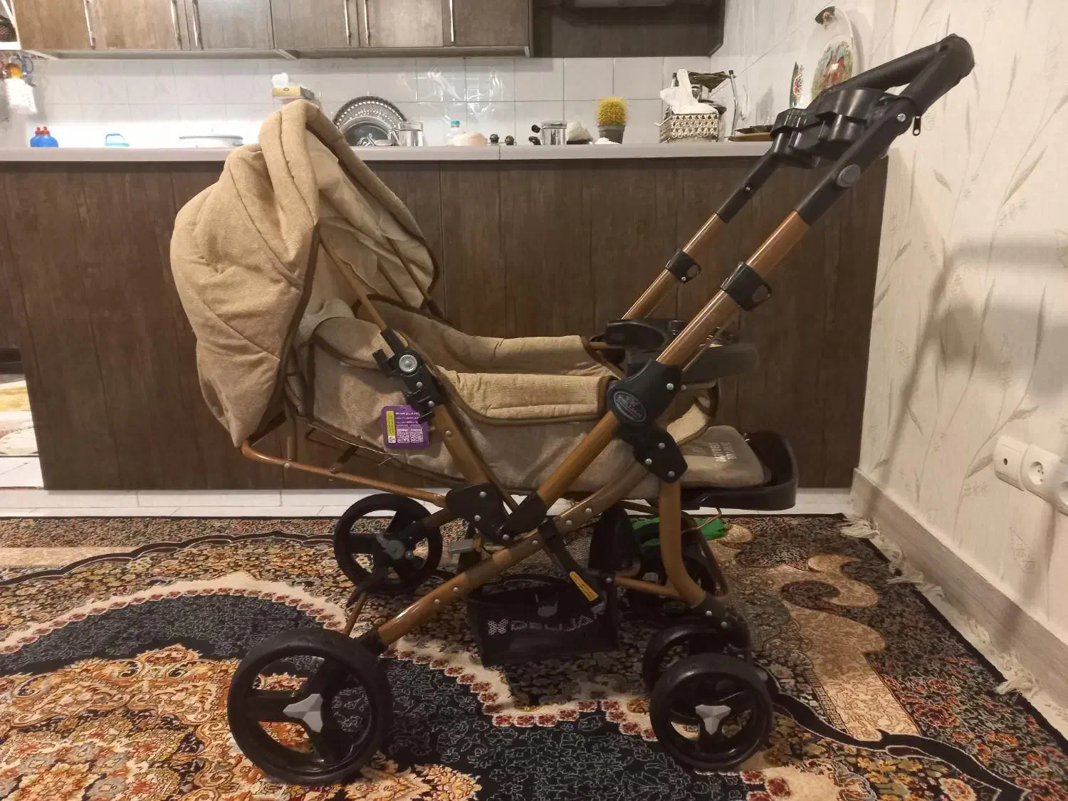 کالسکه بدنه مسی نو|کالسکه و لوازم جانبی|هشتگرد, شهرک بعثت|دیوار