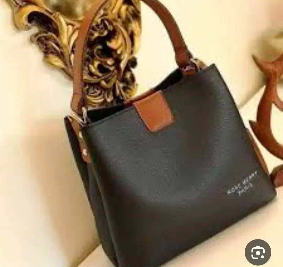 کیف مشکی گمشده در خیابان عطار|کیف، کفش، کمربند|نیشابور, شریعتی|دیوار