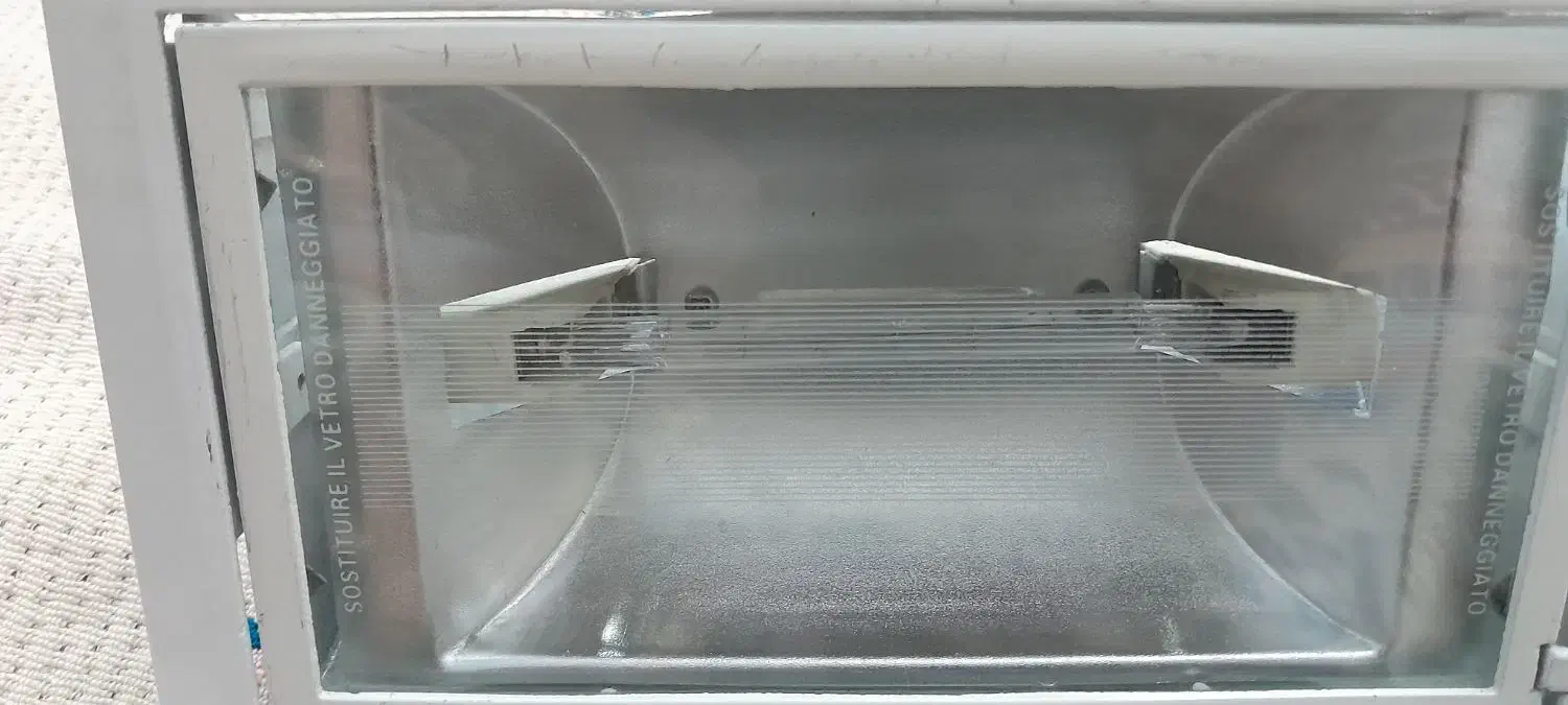 پرژاکتور|لامپ و چراغ|مشهد, پنجتن|دیوار