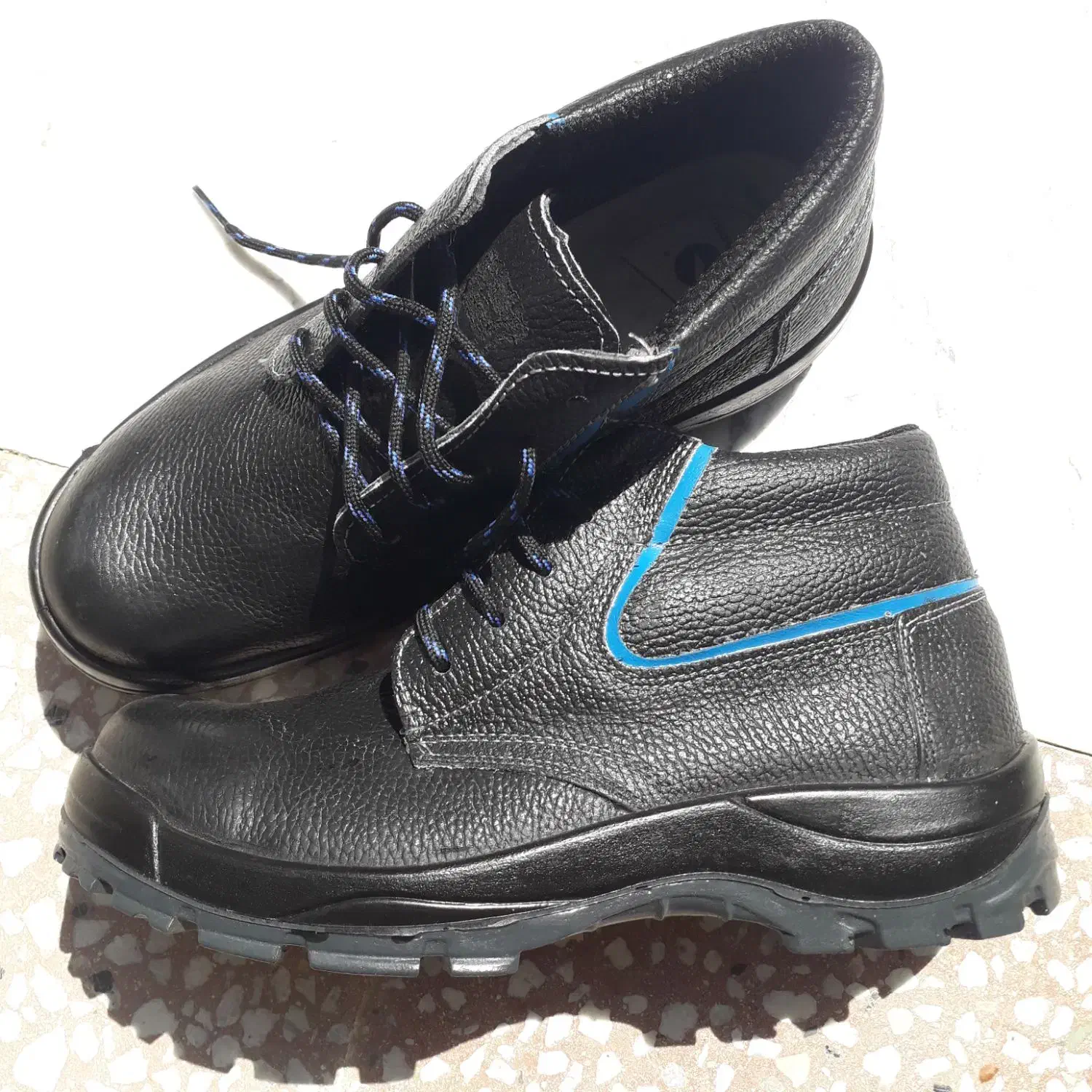 کفش کار کاملا نو سایز ۴۲|کیف، کفش، کمربند|لنجان, |دیوار