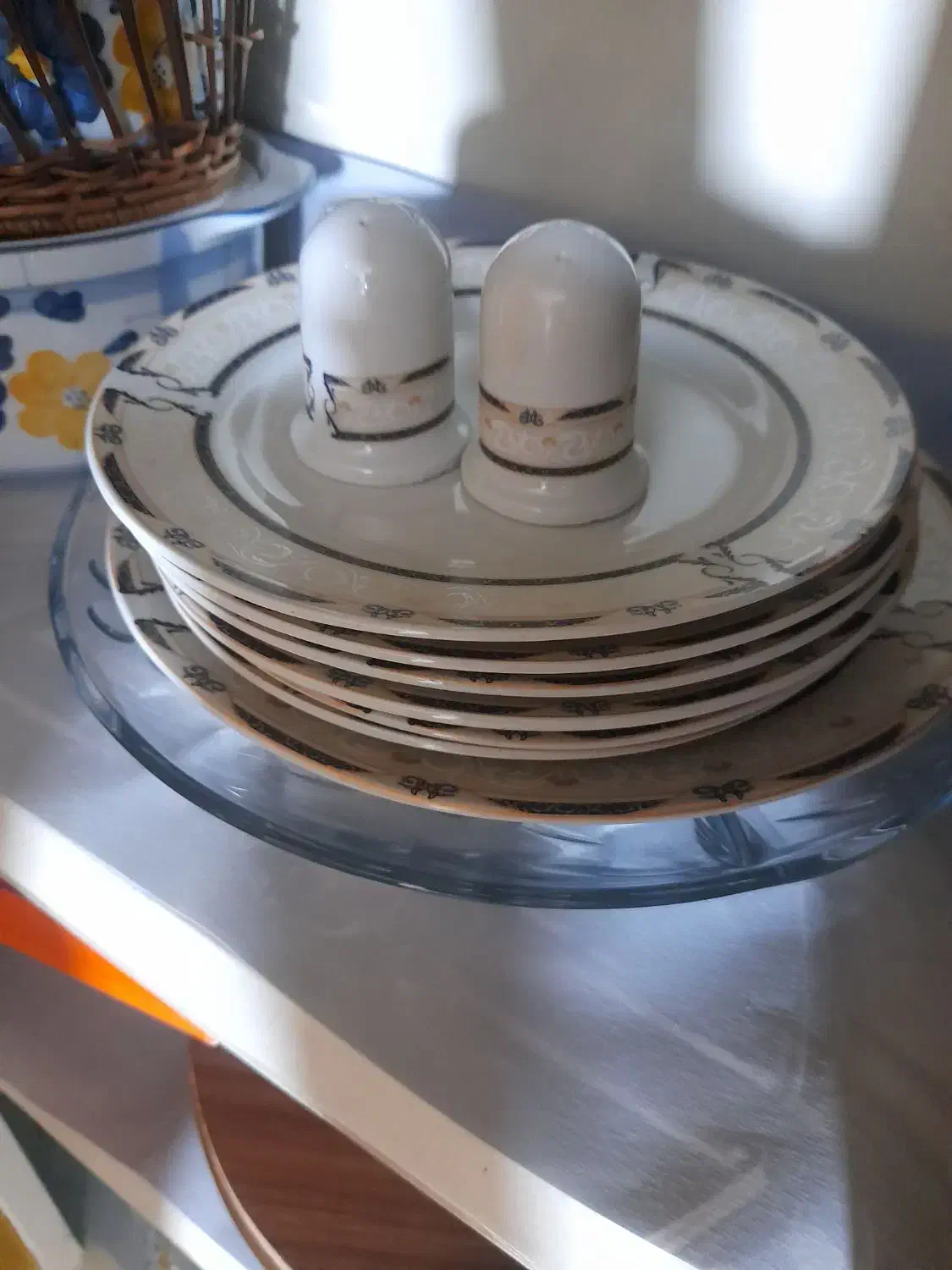 وسایل خانه|ظروف سرو و پذیرایی|بروجرد, |دیوار