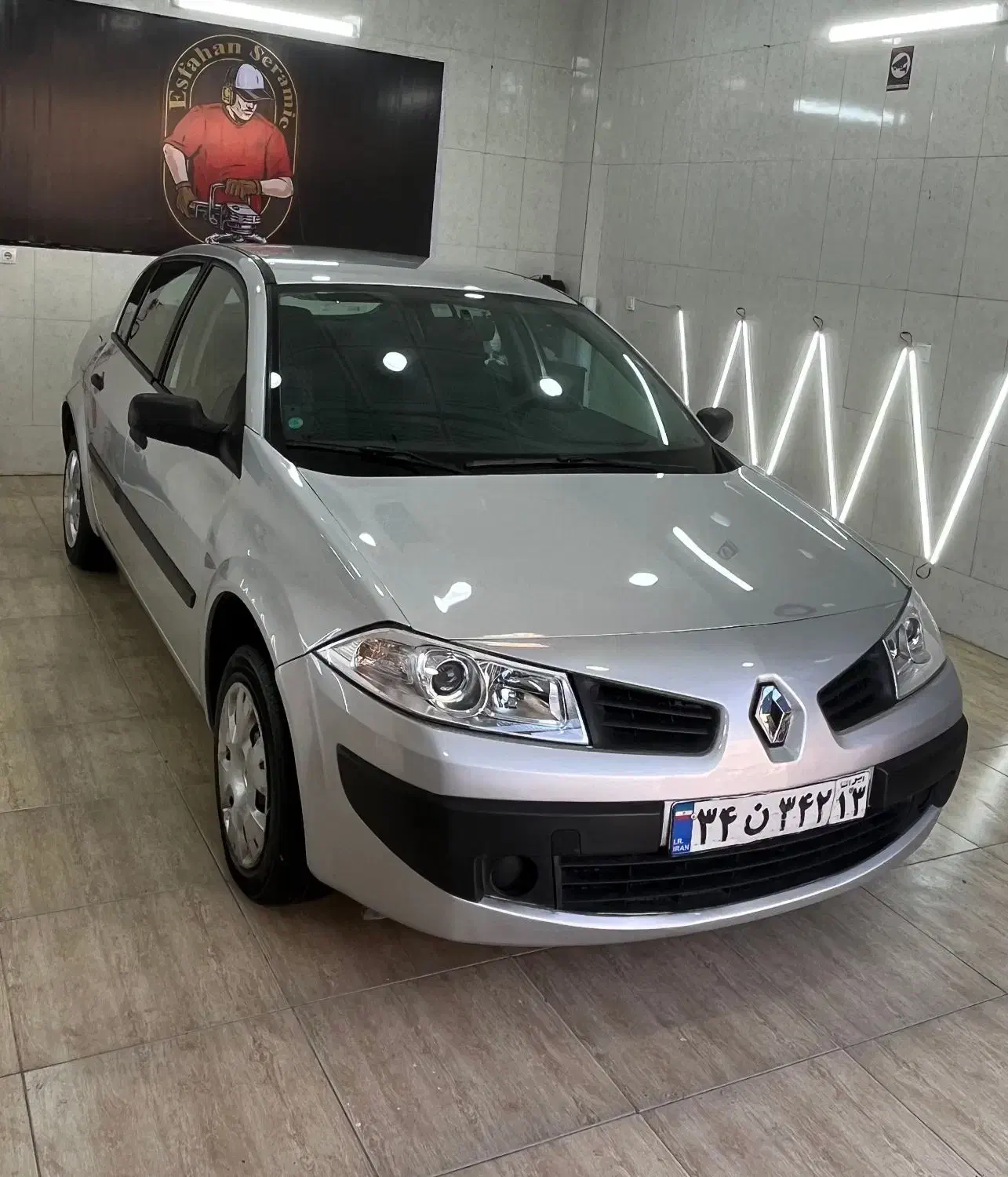 نانوسرامیک ، واکس و پولیش ، صفرشویی ، کاوربدنه|خدمات موتور و ماشین|اصفهان, شاه پسند|دیوار