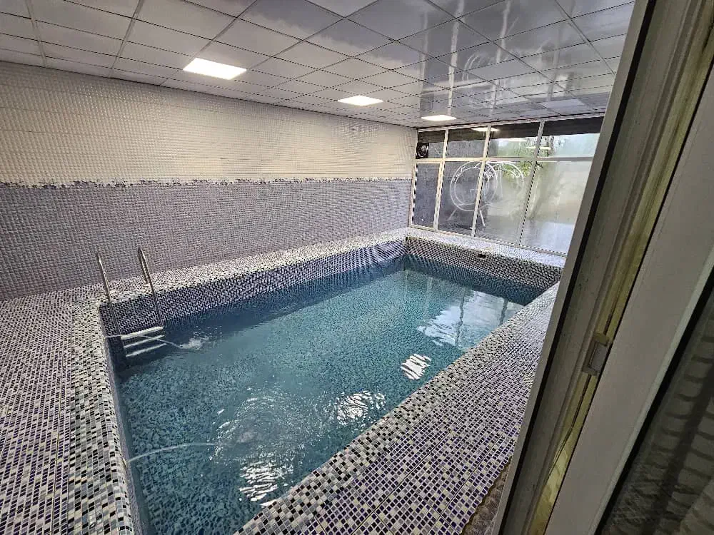 اجاره ویلا استخر آبگرم در کردان و سهیلیه|اجارهٔ کوتاهمدت ویلا و باغ|کرج, شهرک جهان آرا|دیوار