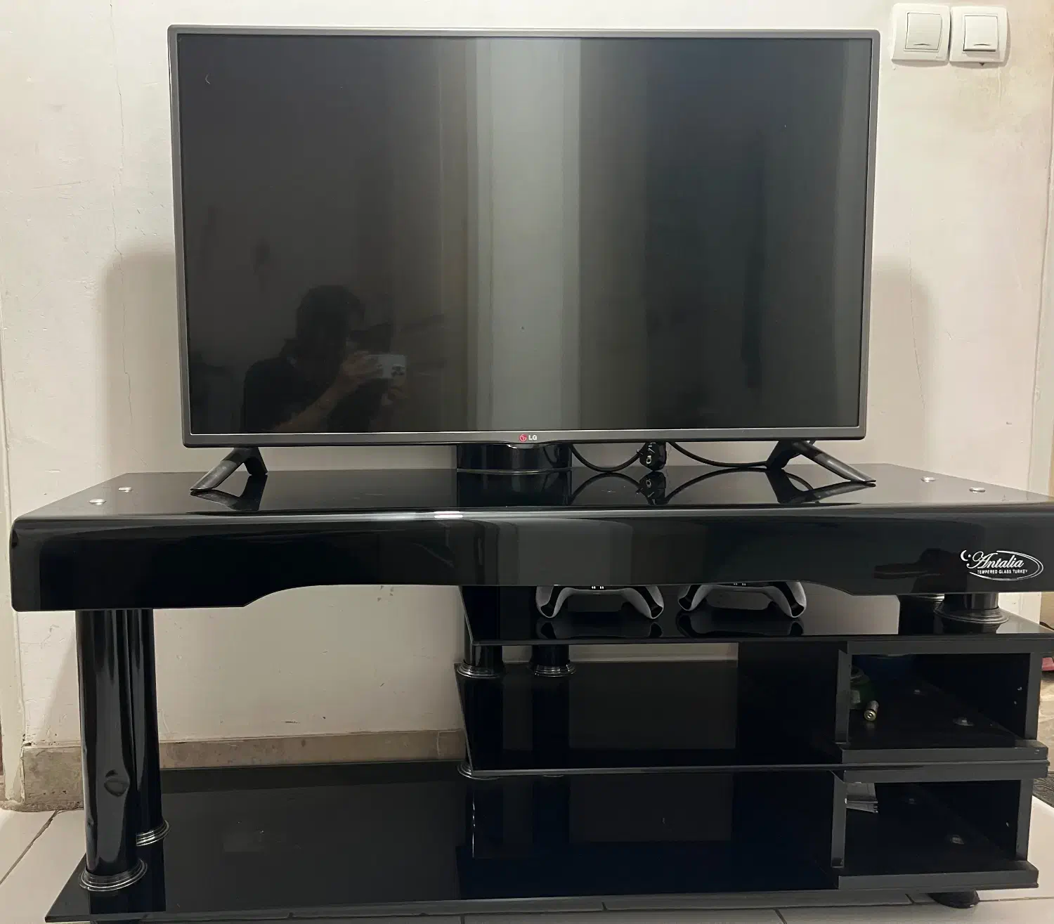 میز TV|میز تلویزیون|فردوسیه, |دیوار