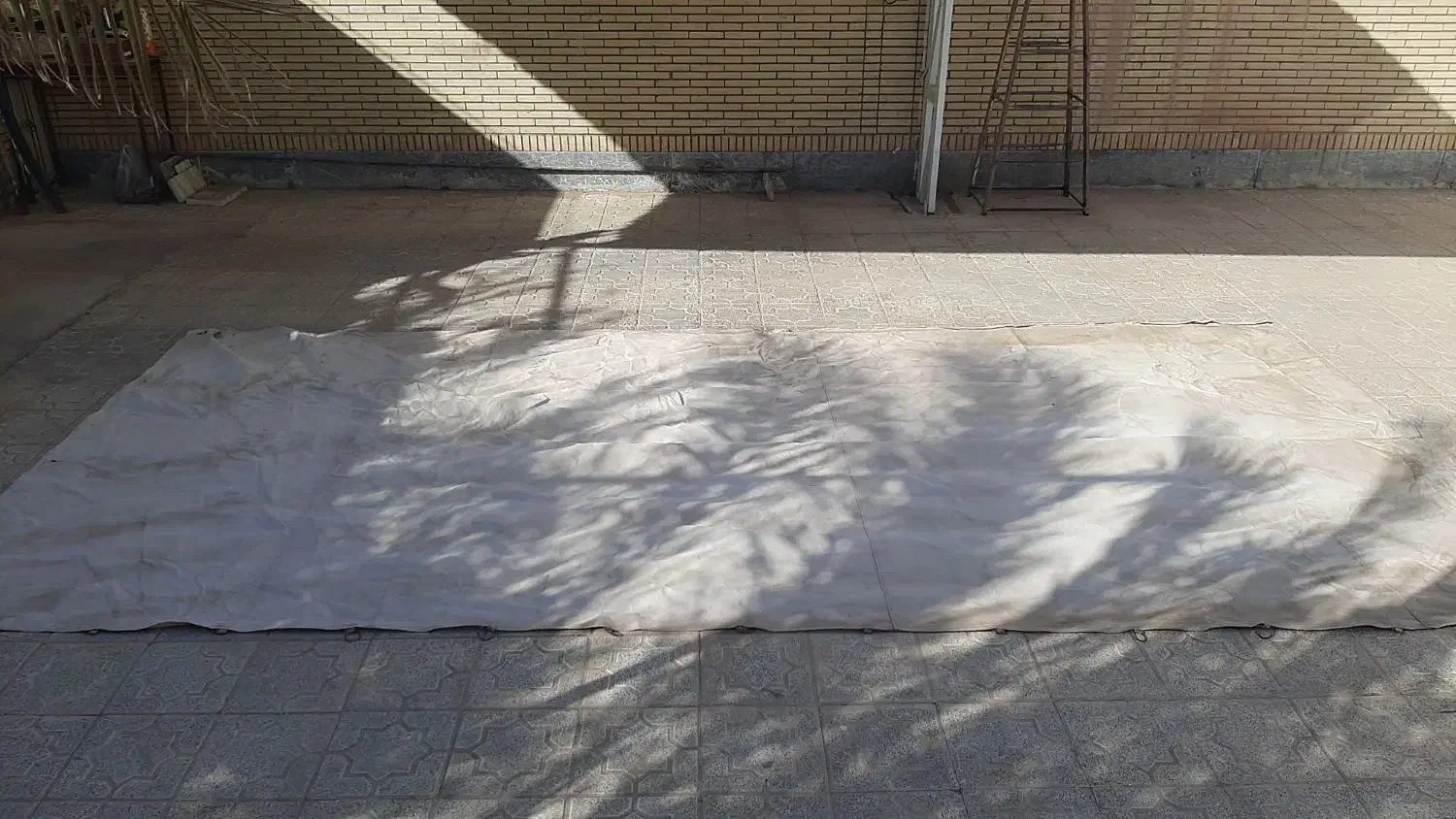 پرده برزنتی سفید|پرده، رانر، رومیزی|طبس, |دیوار