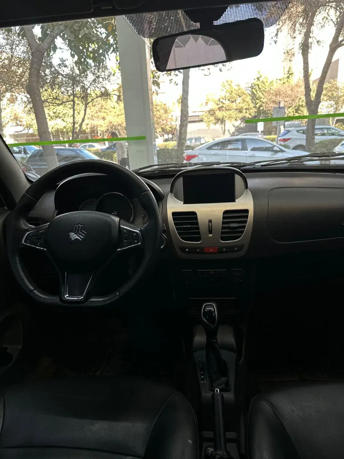 کوییک اتومات سفید مشکی 1401|خودرو سواری و وانت|مشهد, خرمشهر|دیوار