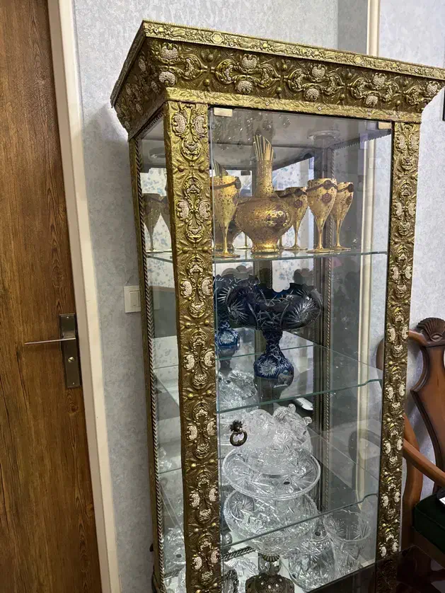 ویترین برنجی|بوفه، ویترین، کنسول|آشتیان, |دیوار