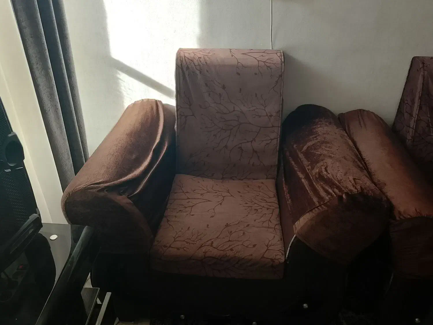 مبل|مبلمان خانگی و میز عسلی|اصفهان, حصه جنوبی|دیوار