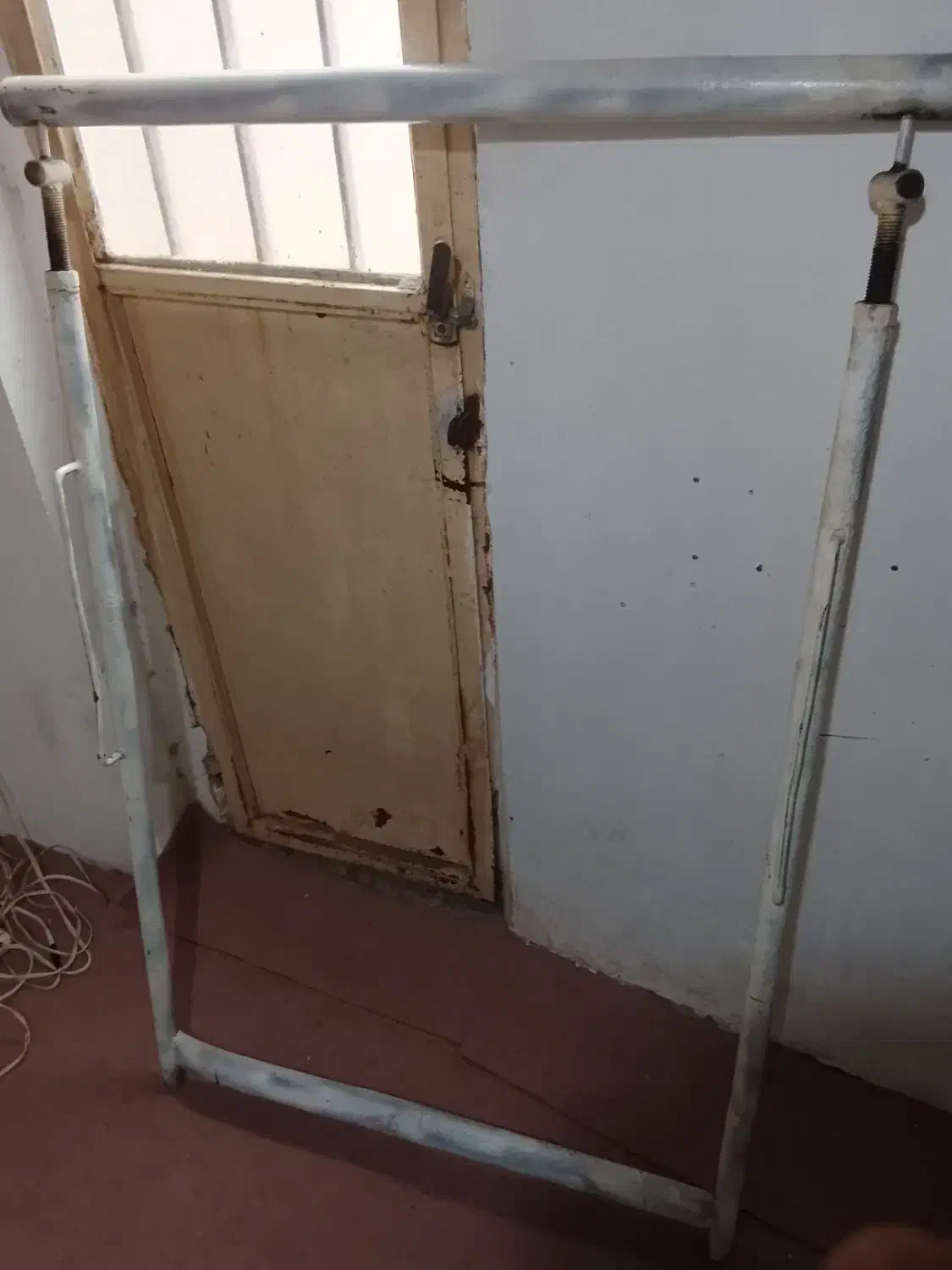 دار قالی|لوازم خیاطی و بافتنی|اراک, |دیوار