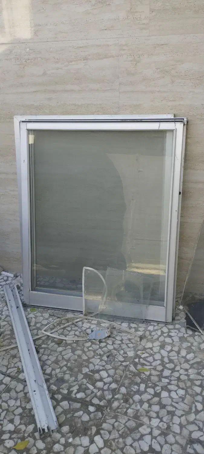 پنجره آلمینیوم صنایع سنگین  بدون چارچوب باتوری|مصالح و تجهیزات ساختمان|رودسر, |دیوار