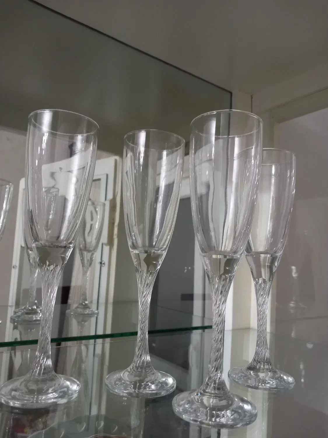 لوازم دکوری چوبی|کلکسیون اشیاء عتیقه|چهارباغ, |دیوار