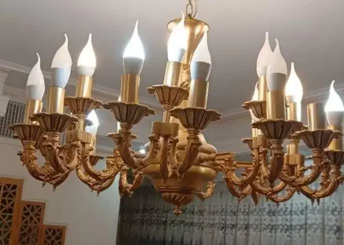 لوستر خراب  وقدیمی طلایی|لوستر و چراغ آویز|شیراز, شهرک امیر کبیر|دیوار