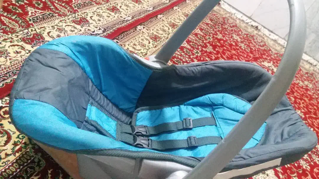 لالایی بچه درحد|تخت و صندلی بچه|سراوان, |دیوار