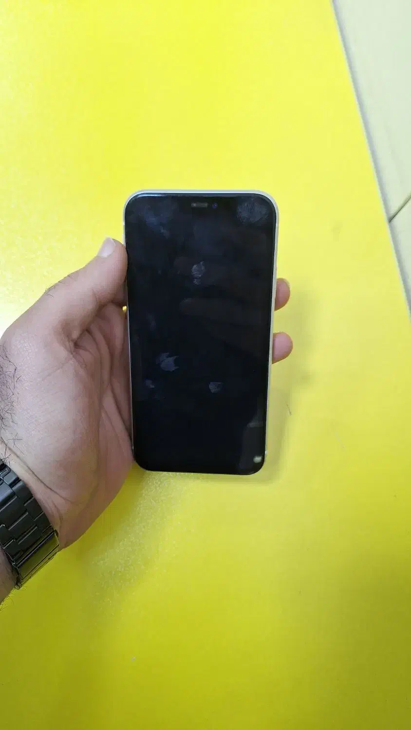 گوشی آیفون 11 ۱۲۸گیگ|موبایل|تهران, پامنار|دیوار