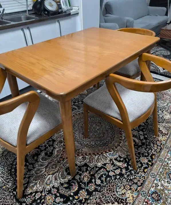 میزناهارخوری|میز و صندلی غذاخوری|اندیشه, اندیشه فاز ۳|دیوار