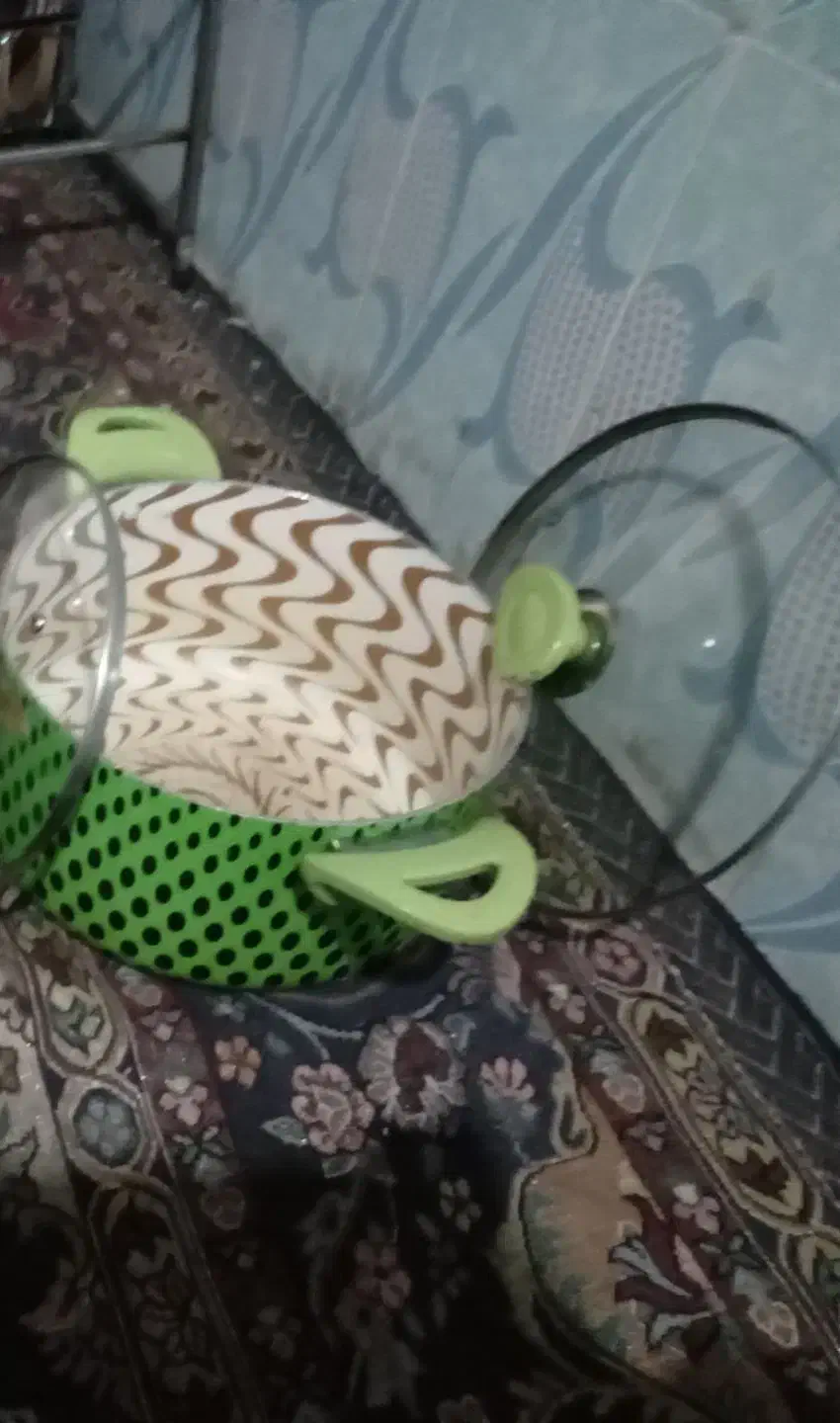 قابلمه|ظروف پخت‌وپز|زابل, |دیوار