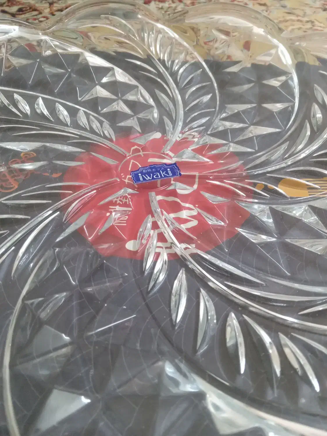 کاسه و بشقاب|ظروف سرو و پذیرایی|قم, قلعه یزدیها|دیوار