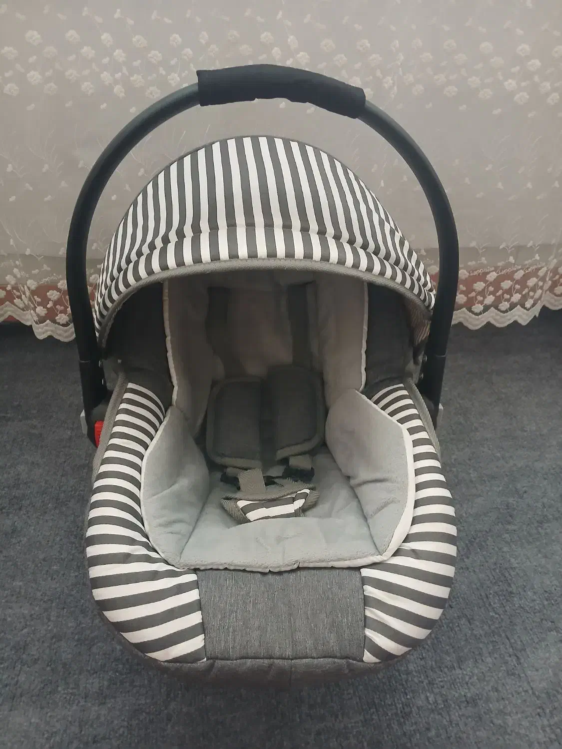 کریر کاملا سالم|کالسکه و لوازم جانبی|قم, ولیعصر|دیوار