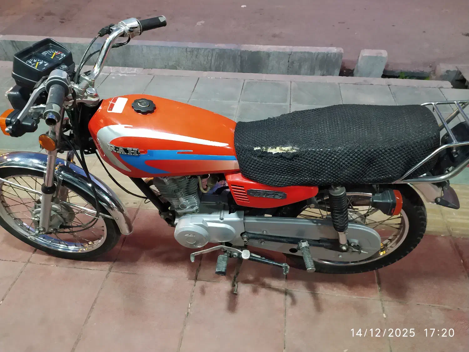 موتور|موتورسیکلت|اقبالیه, |دیوار