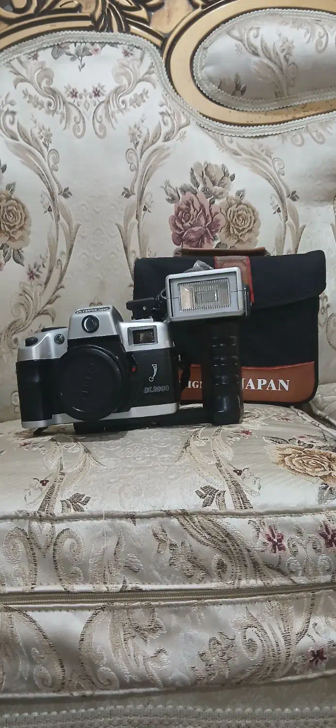 دوربین قدیمی در حد نو|کلکسیون اشیاء عتیقه|اهواز, آسیاباد|دیوار