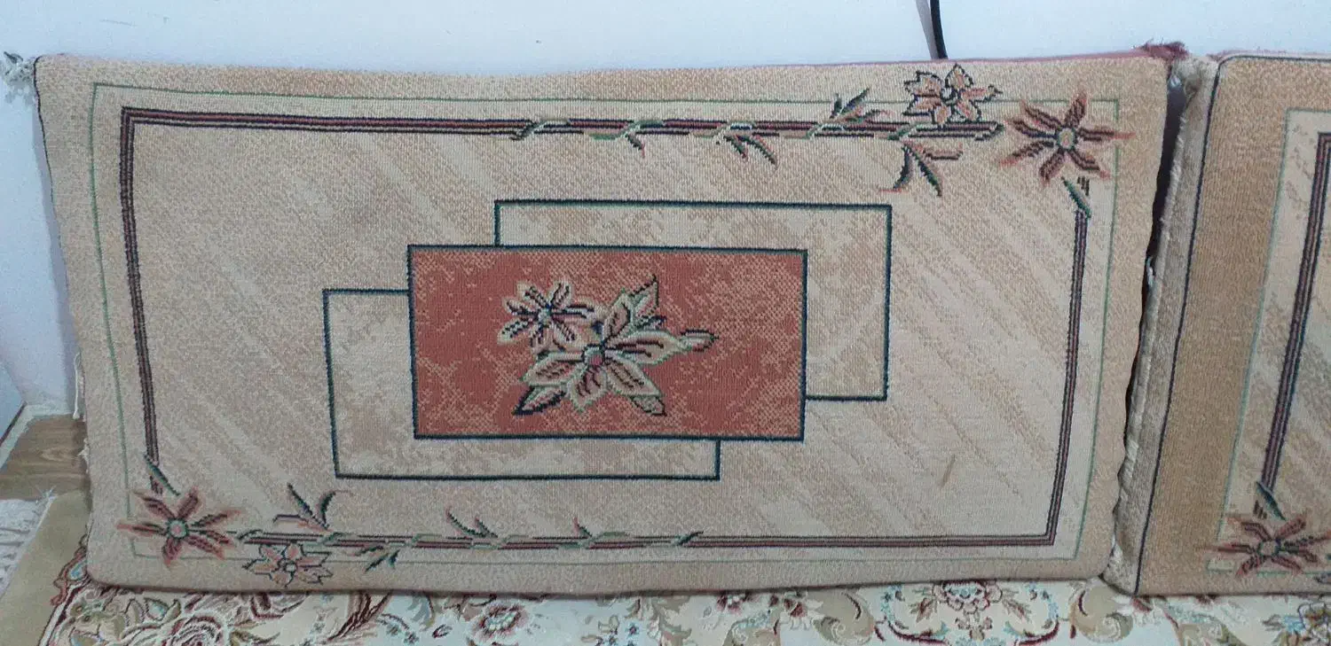 پشتی در حد و کاملا سالم|پشتی|محمدیه-قزوین, |دیوار