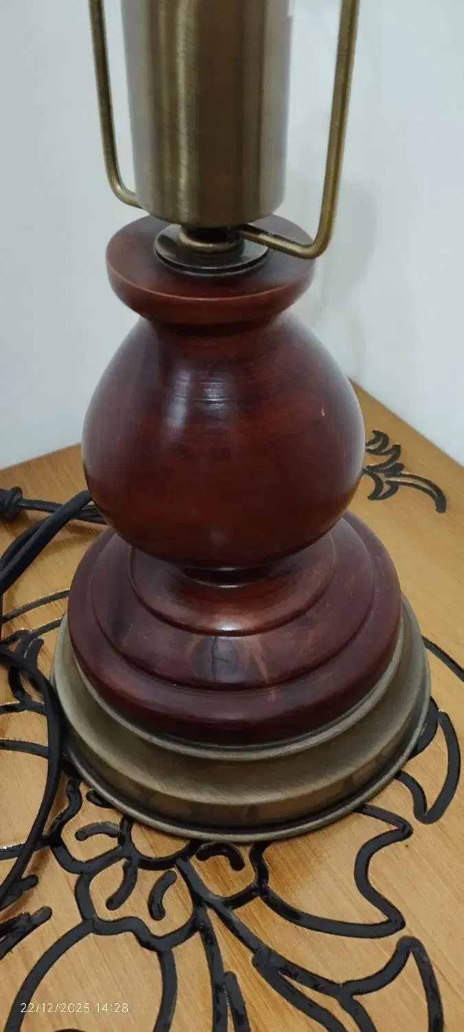 چراغ رومیزی آباژور لوستر چوبی با فلزی|چراغ خواب و آباژور|تبریز, |دیوار