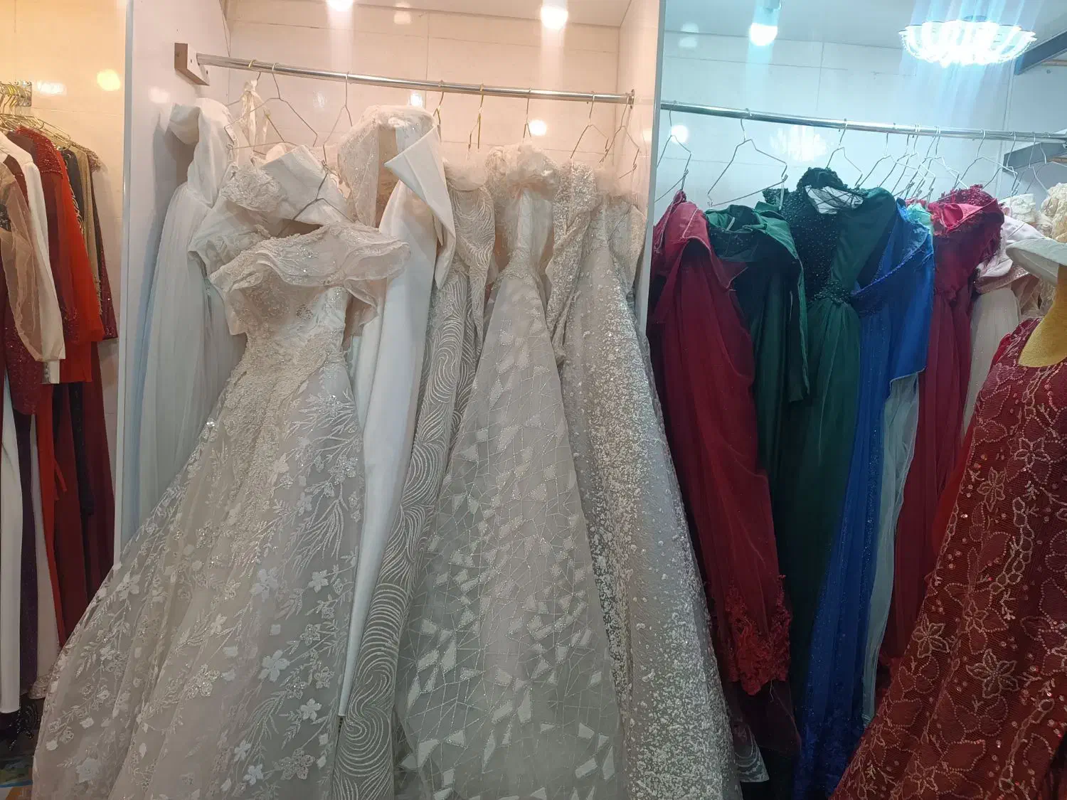 تور|لباس|داراب, |دیوار