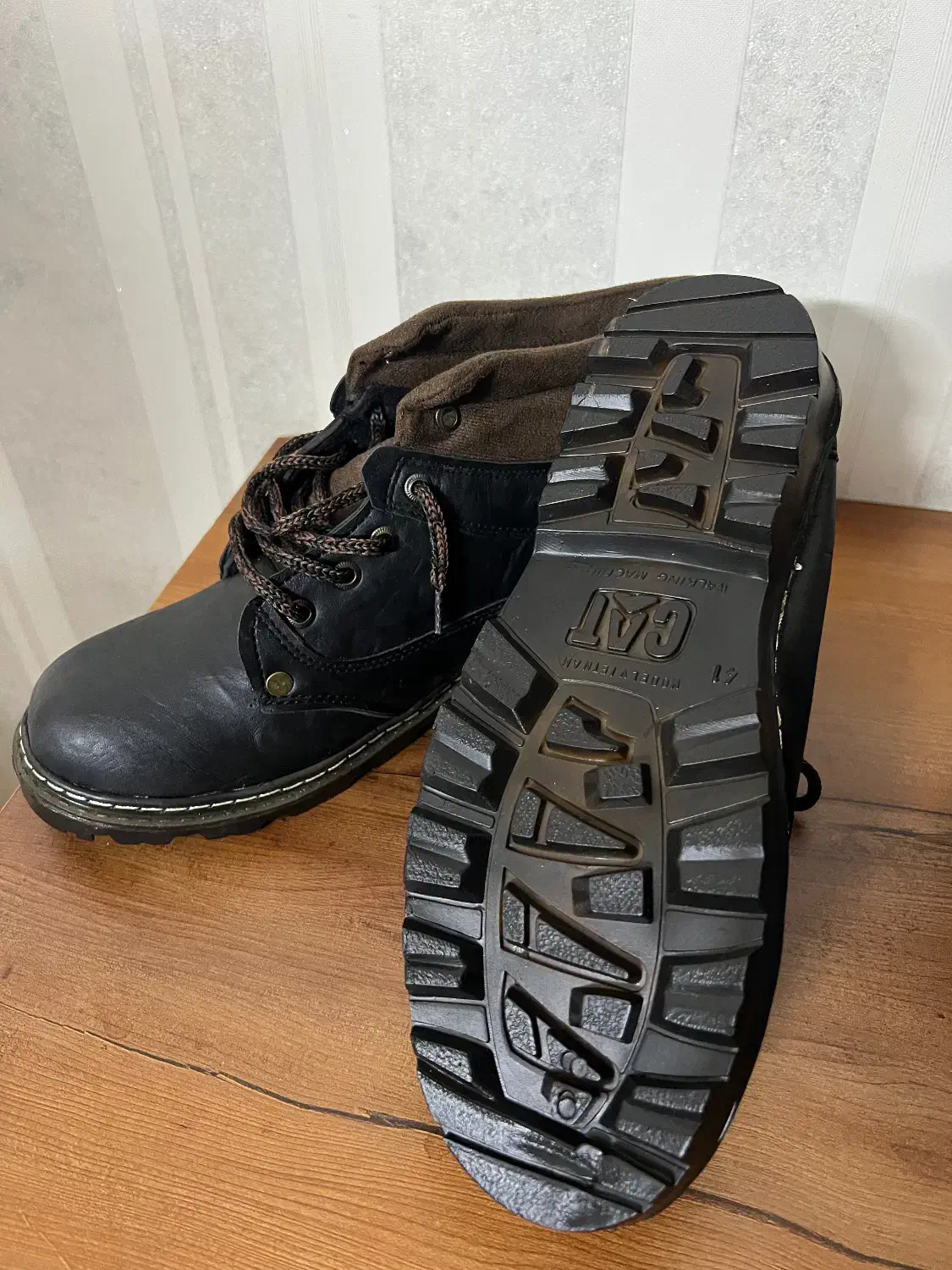 نیم بوت کاترپیلار|کیف، کفش، کمربند|ری, شهرری|دیوار