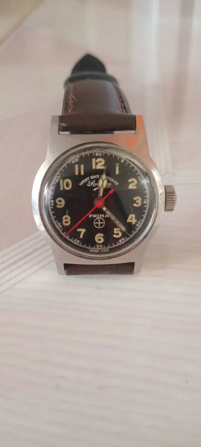 ساعت سکو ۵|ساعت|نجف‌آباد, یزدانشهر|دیوار