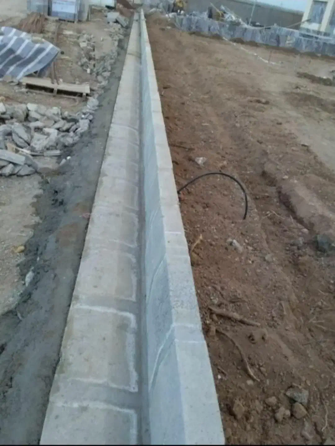 جدول وسنگ فرش وجالیز|خدمات پیشه و مهارت|تاکستان, |دیوار