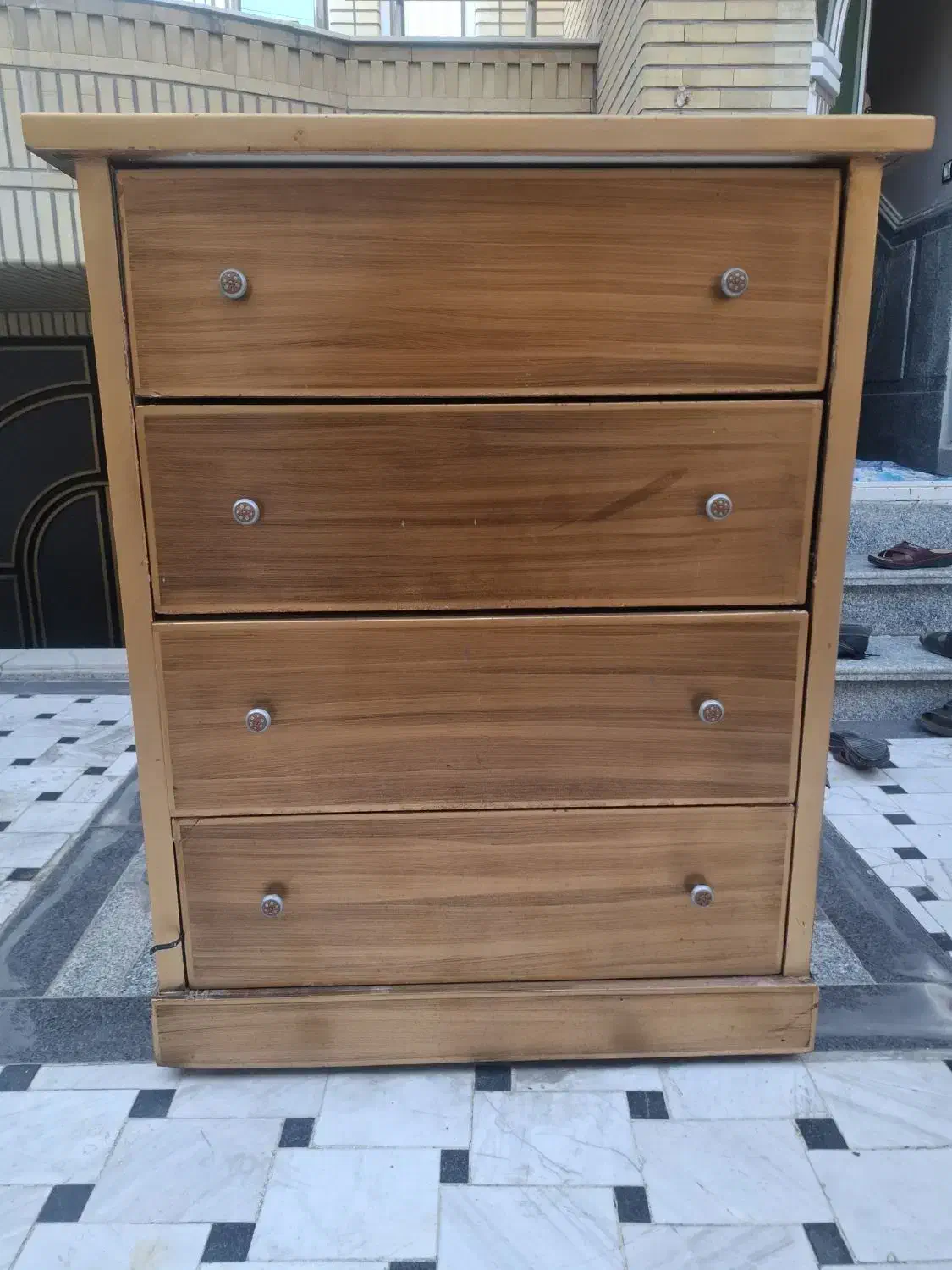 دراور|جاکفشی، کمد، دراور|قم, شاه ابراهیم|دیوار