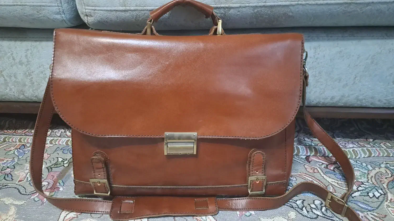 کیف چرم اداری|کیف، کفش، کمربند|شاهین‌شهر, شهرک منازل چوبی|دیوار