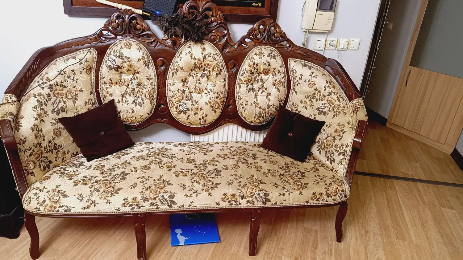 مبل|مبلمان خانگی و میز عسلی|همدان, |دیوار