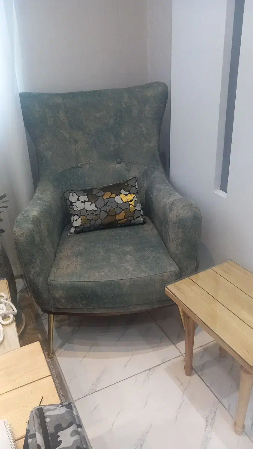 مبل ۸نفره چستر تخت خواب شو|مبلمان خانگی و میز عسلی|همدان, |دیوار