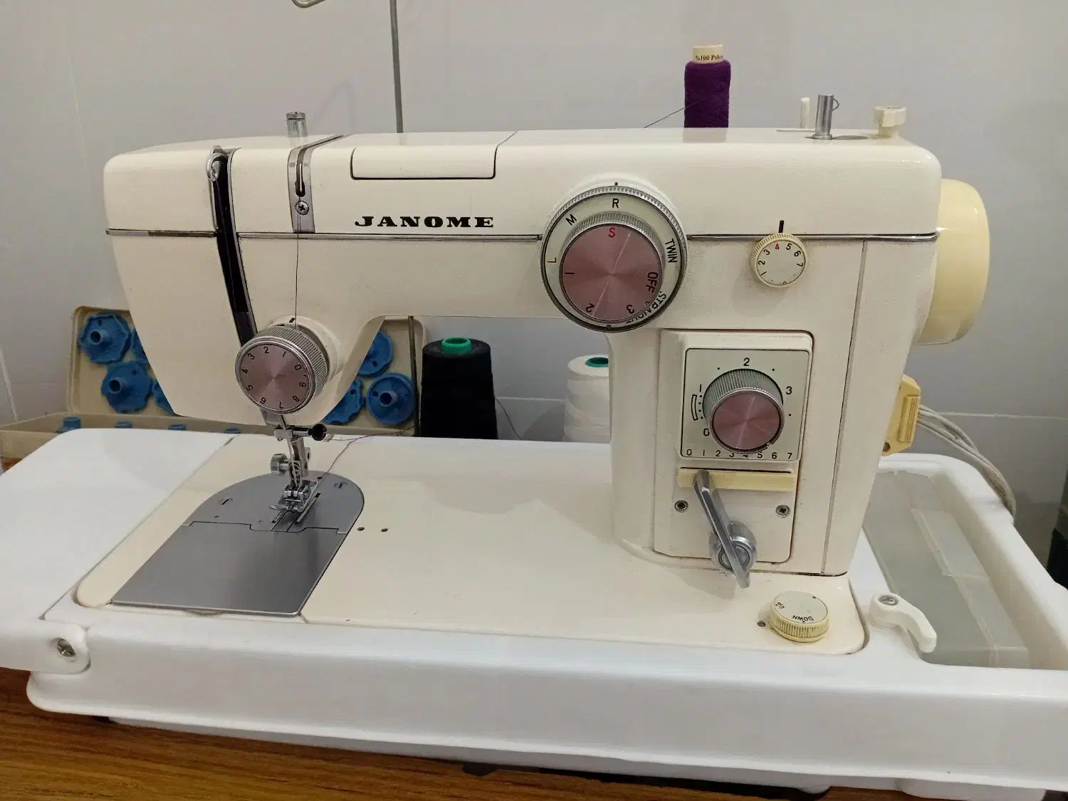 چرخ خیاطی ژانومه ۸۰۲|چرخ خیاطی و ریسندگی|مشهد, شهرک بهارستان|دیوار