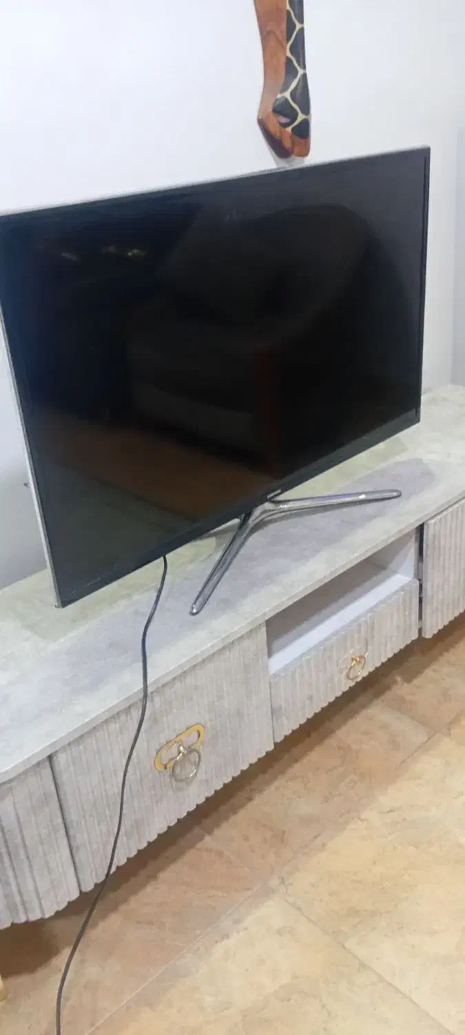 ال ای دی ۴۳ اینچ فورکی اسمارت سامسونگ|تلویزیون و پروژکتور|آبادان, |دیوار