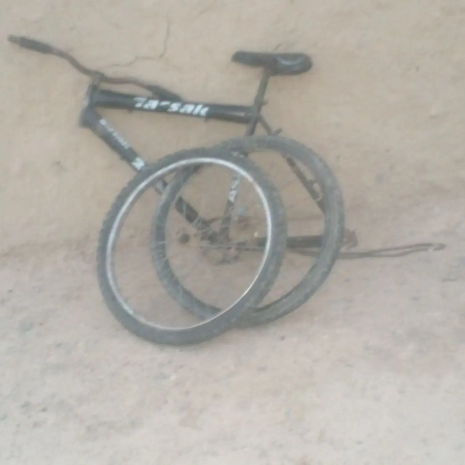 دوچرخه ۲۶|دوچرخه، اسکیت، اسکوتر|نیمروز, |دیوار