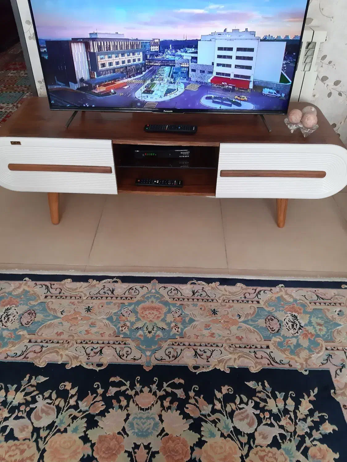 میز TV  ام دی  اف|میز تلویزیون|کرج, دهقان ویلا|دیوار
