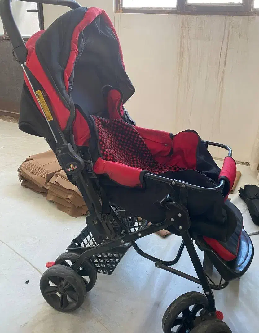 کالسکه و روروئک سالم|کالسکه و لوازم جانبی|سبزوار, فرهنگیان|دیوار